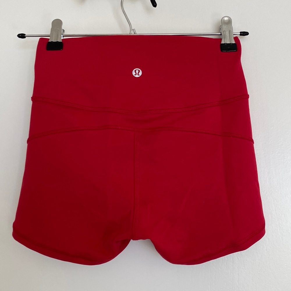 Lululemon In Movement shorts Everlux Size 4 in Flamenco Red